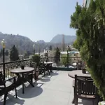 Goroomgo Ankur Lake View Mall Road Nainital - Prime Location With Luxury Room
