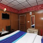 Goroomgo Ankur Lake View Mall Road Nainital - Prime Location With Luxury Room