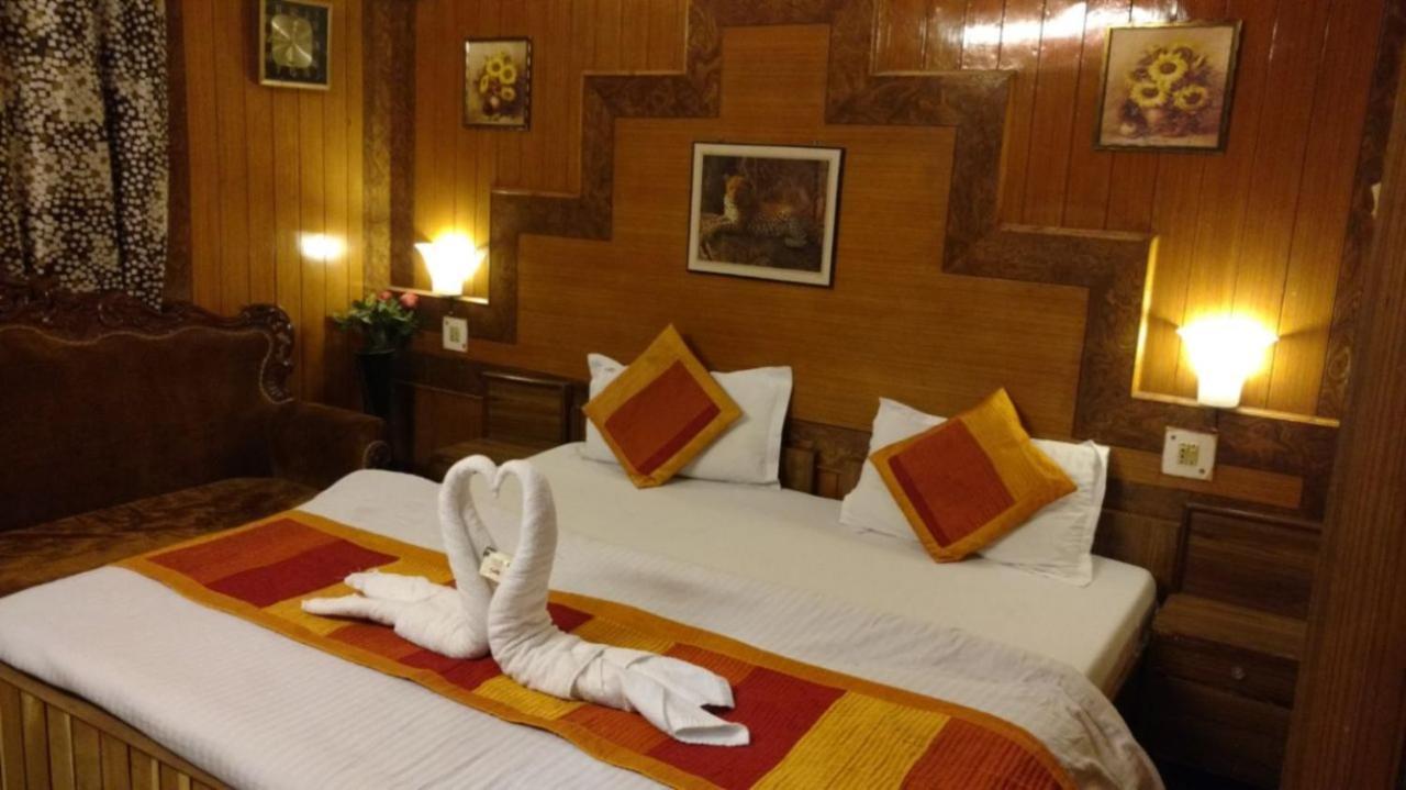 Goroomgo Ankur View Mall Road - Prime Location With Luxury Hotel 3*
